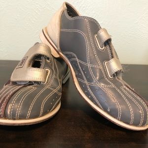 Vintage bowling shoes